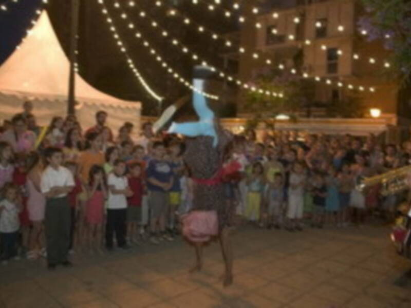 Exito de la primera Feria del Libro en Mairena del Aljarafe de Sevilla
