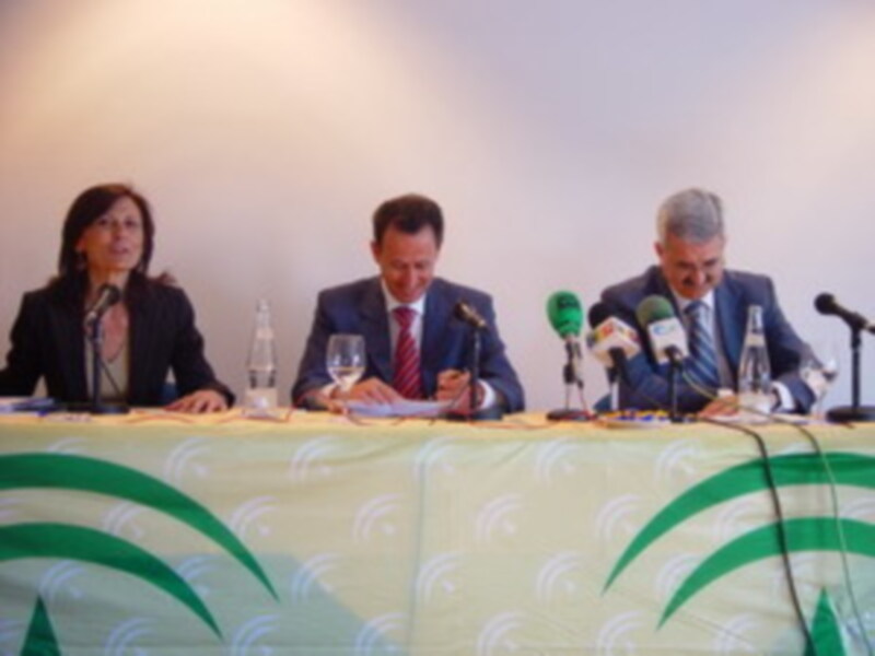 Un centenar de gerentes de clubes de golf españoles asisten en Chiclana a unas jornadas del Instituto Andaluz del Deporte
