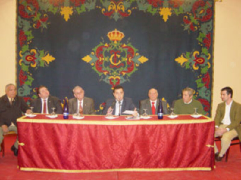  Interesante mesa redonda donde se analizó La música procesional en la Sevilla del Siglo XXI.