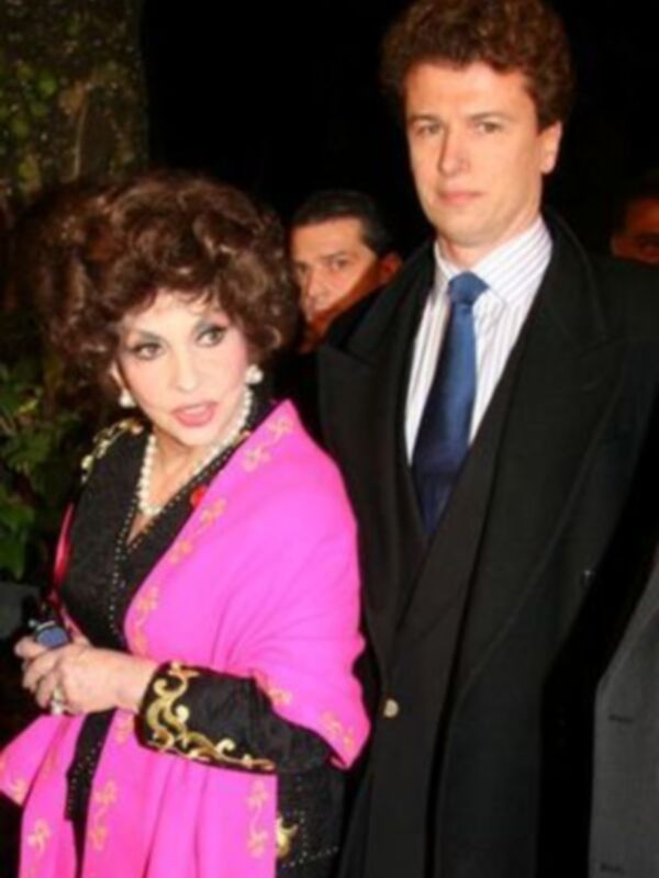 Gina Lollobrigida defiende a su futuro esposo