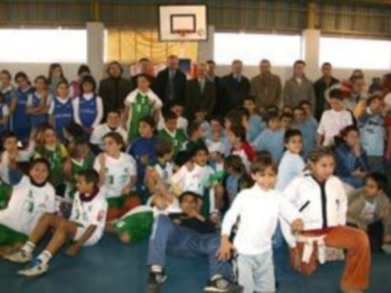 El baloncesto triunfa como herramienta de integración en Sevilla