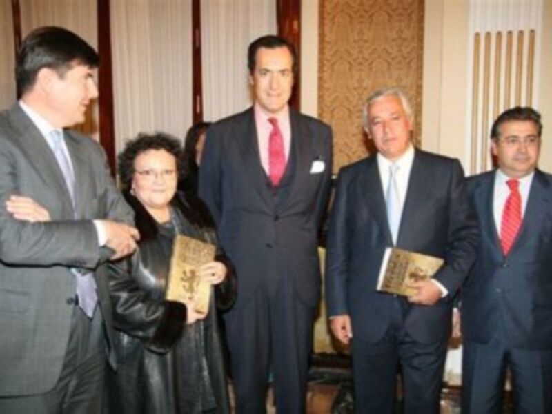 Jaime de Marichalar acudió a Sevilla a la presentación de una novela histórica