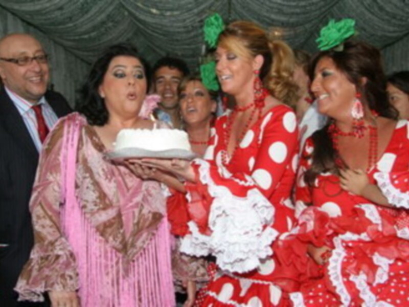 Maria del Monte celebra su cumpleaños en la Feria de Abril