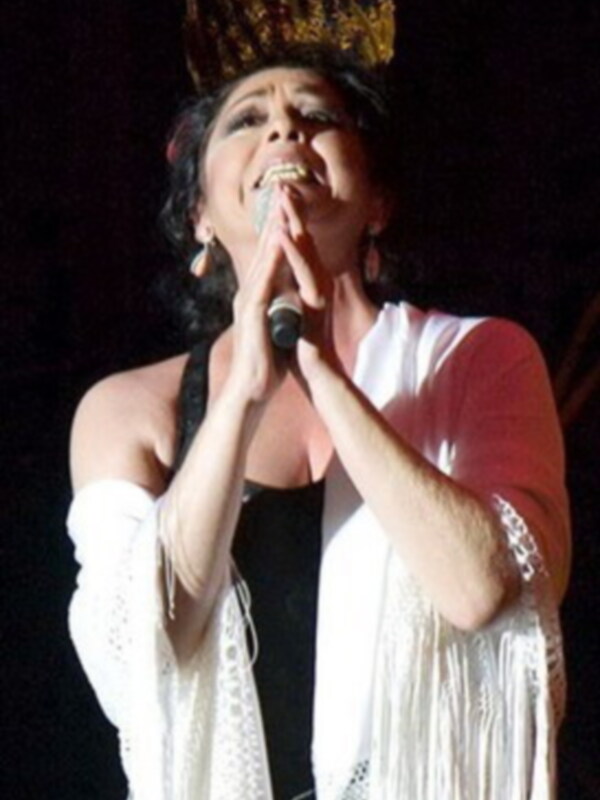 Isabel Pantoja regreso a Sevilla cantando en el Auditorio Rocio Jurado 