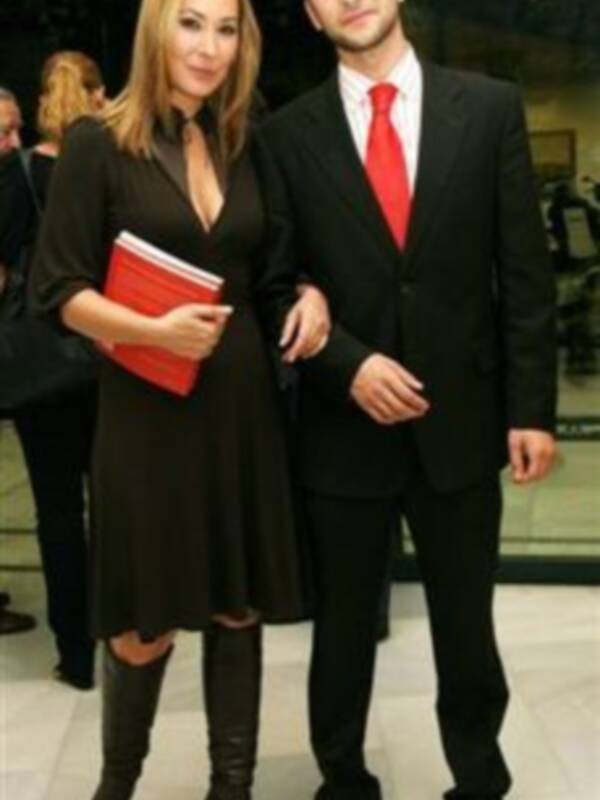 LA SOBRINA DE ROCIO JURADO Y EL SOBRINO DE MARÍA DEL MONTE SE HAN ENAMORADO