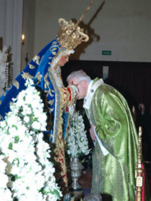 Función Solemne de la Virgen de las Angustias Coronada, presidió S.E.R. El Cardenal Amigo Vallejo, asistió la Excma. Sra. Duquesa de Alba