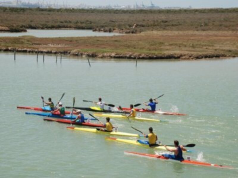 Pleno del Club Náutico en aguas gaditanas