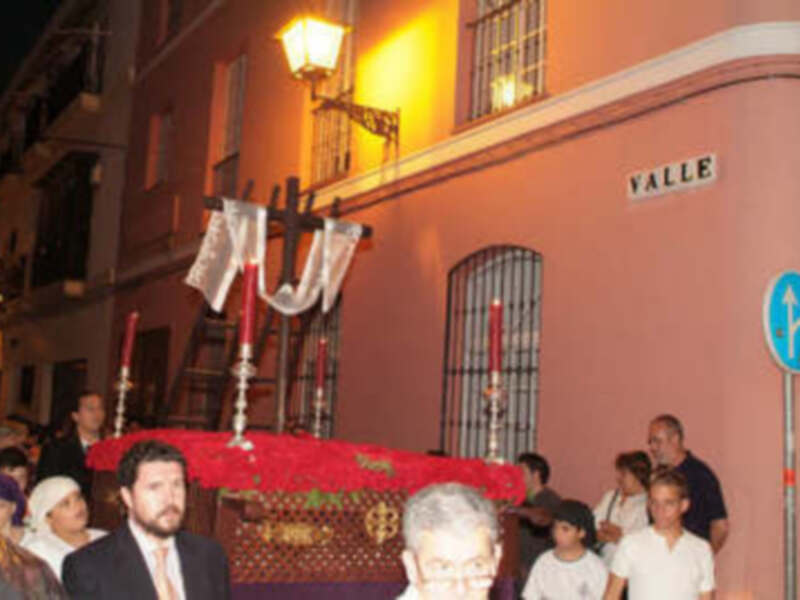 Cruz de Mayo, organiza el Grupo Joven de la Hdad.  Los Gitanos, saldrá  el próximo viernes 16 de mayo.