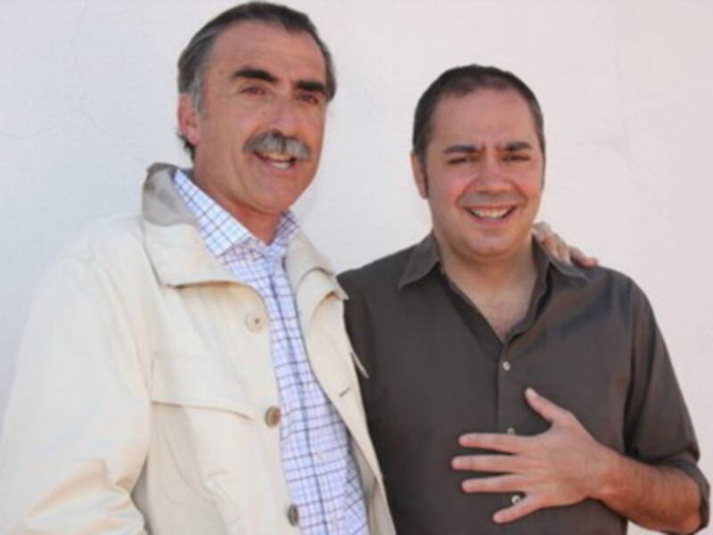 Juan Y Medio presenta en Sevilla la primera novela de Pepe Colubi