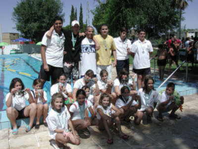 Más de 40 medallas para el Equipo de Natación de Gines en una competición provincial