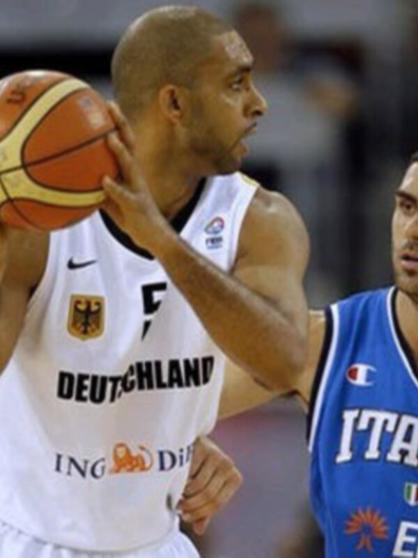 Iniciativa de apoyo a Ademola Okulaja desde BasketMe.com
