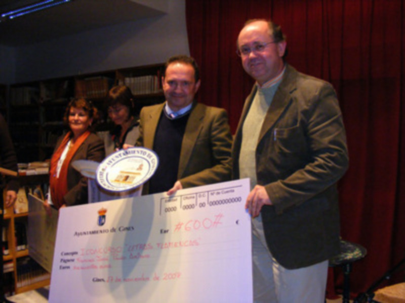 El Ayuntamiento homenajea a los flamencos de Gines de ayer y hoy