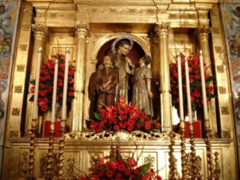 José Miguel Núñez, Sdb, en Palabras al oído dice: Como el corazón de Dios, el corazón de Don Bosco es misericordioso y compasivo.