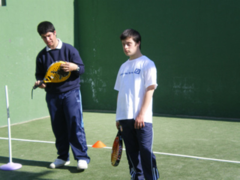 Deporte y Desafío presenta las fechas de sus dos nuevos cursos de pádel adaptado