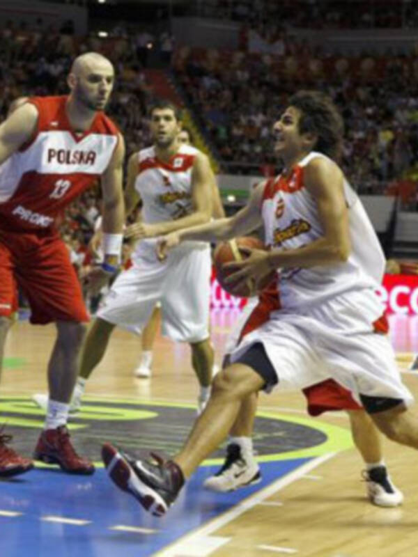 La Selección remata en Zaragoza su sexta victoria consecutiva frente a los anfitriones del Eurobasket (88-83)