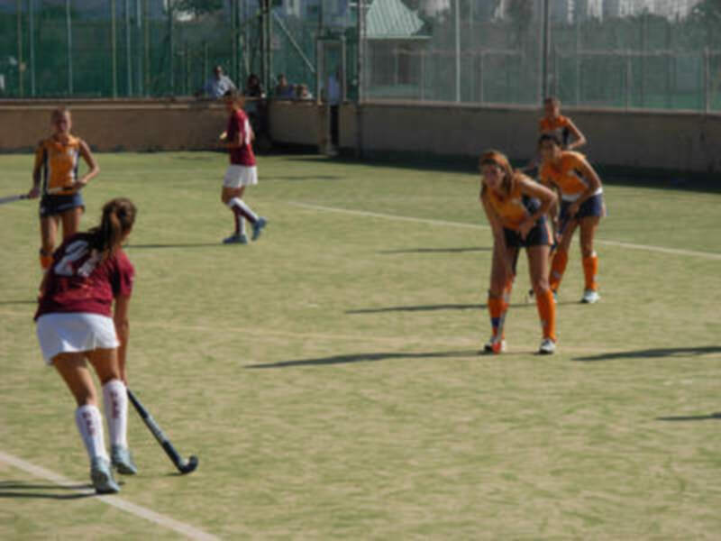 El Club de Hockey San Fernando femenino vence en su feudo ante el Xaloc