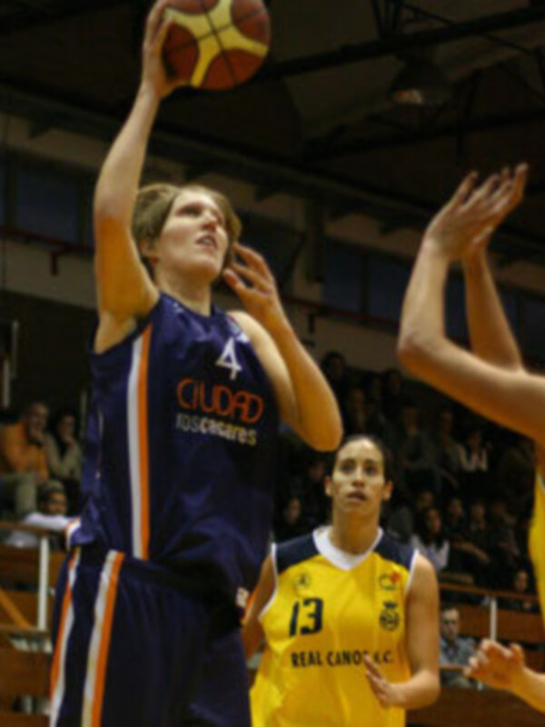  Feaster desmonta al Celta y le da al Mann Filter el cuarto puesto de la Liga Femenina