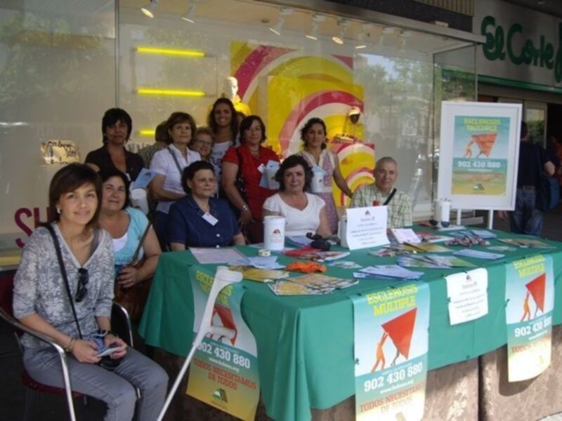 La Asociación Sevillana de Esclerosis Múltiple celebra una Jornada de Cuestación e Información  