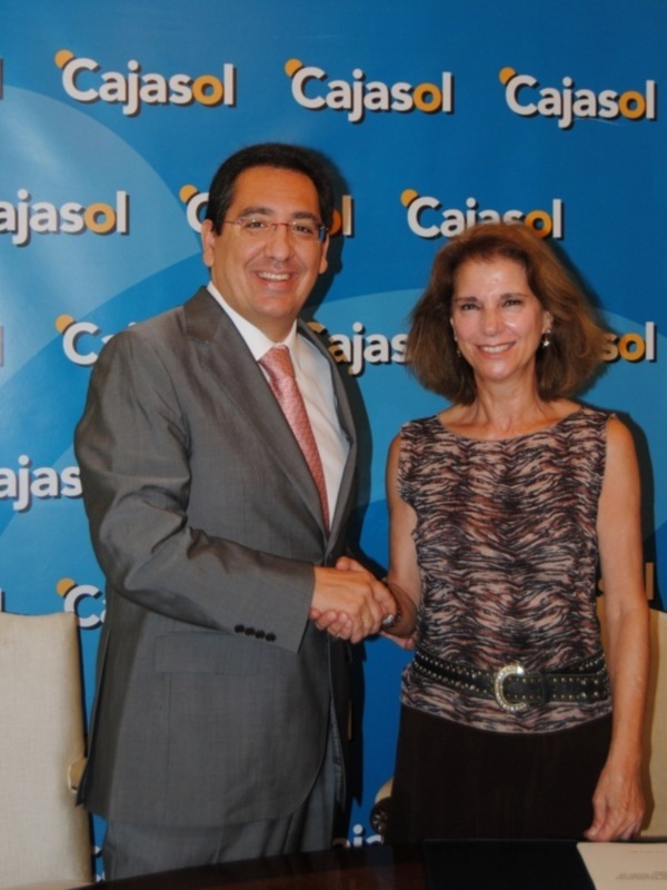 Cajasol colaborará con la Academia de Bellas Artes Santa Isabel de Hungría en la realización de proyectos artísticos