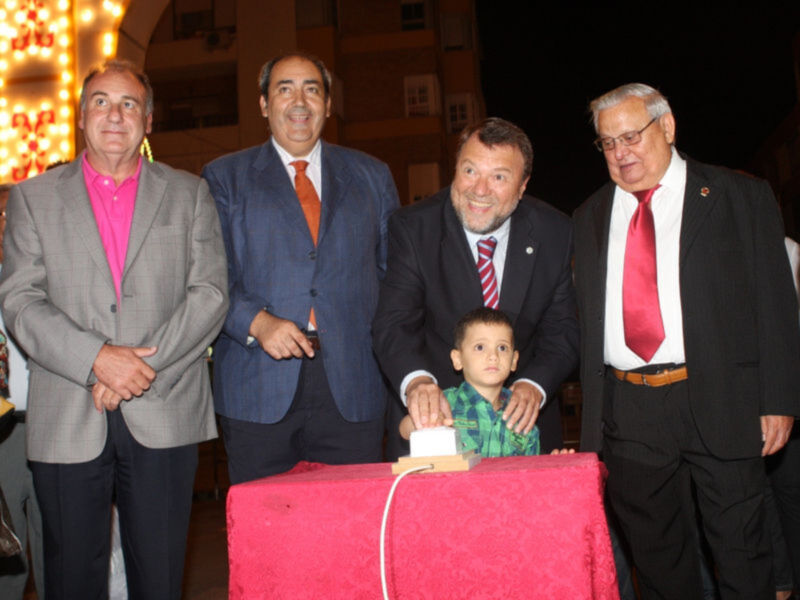 Raquel Revuelta presentó a Marina Bernal en el pregón del Cerro del Águila.