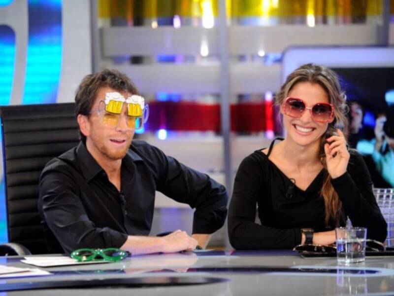 Elsa Pataky, enseña trucos para ser sexy en la cama con Pablo Motos