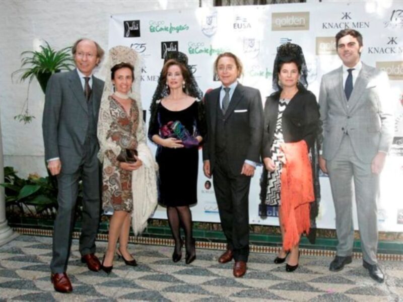 Duelo de mantillas y de Cármenes, en la fiesta de la revista Escaparate de Sevilla 
