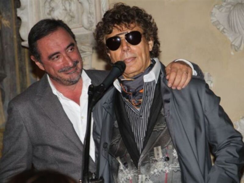 Duelo de mantillas y de Cármenes, en la fiesta de la revista Escaparate de Sevilla