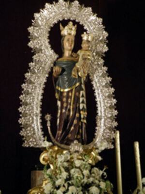 Galería del Altar del Quinario en Honor del Stmo Cristo de la Buena Muerte, de la Hermandad de la Hiniesta