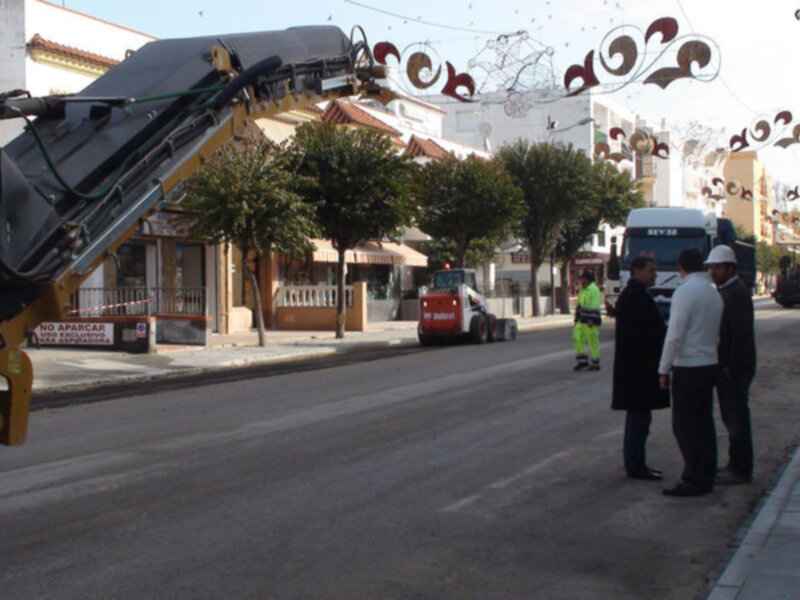 Hoy concluyen los trabajos de asfaltado de la Avenida de la Diputación en Chipiona