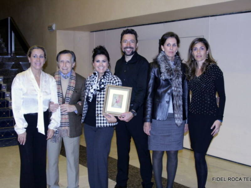 Pase de moda flamenca a beneficio de las obras asistenciales de la Hdad de del Rocío de Triana