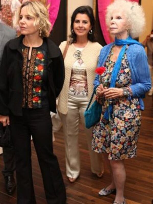 Eugenia Martínez de Irujo con la Duquesa de Alba en inauguración exposición taurina de la fundación Pequeño deseo