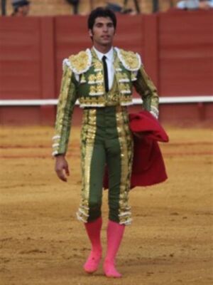 El abrazo de Fran Rivera y Cayetano en la maestranza