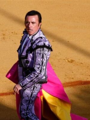 Ortega Cano operado del pie