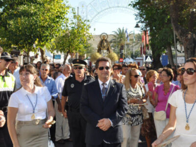 La salida de la Virgen y los fuegos artificiales ponen fin a la velada(Chipiona)