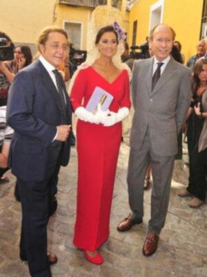 Salida de Alfonso Díez  del Hotel EME