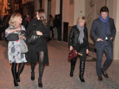 Francisco Rivera, con su novia Lourdes, feliz por la paternidad y la boda de su hermano pequeño