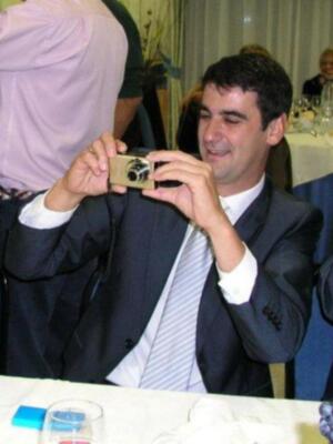 Jesulín de Ubrique, improvisado y risueño fotógrafo, homenajeado en Coria (Cáceres) por los mayorales y trabajadores del campo bravo