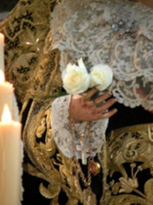 Extraordinaria Procesión de Ntra. Sra. d e los Dolores Coronada de Alcalá del Río