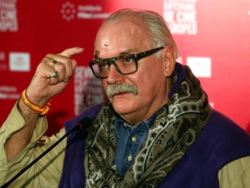  Nikita Mikhalkov: Este premio en Sevilla me llena de nostalgia por mi vinculación con España 