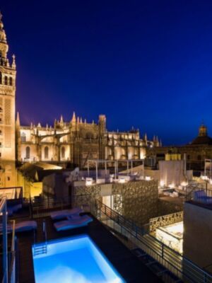 Planes Nochebuena y Fin de Año en EME Catedral Hotel (Sevilla)
