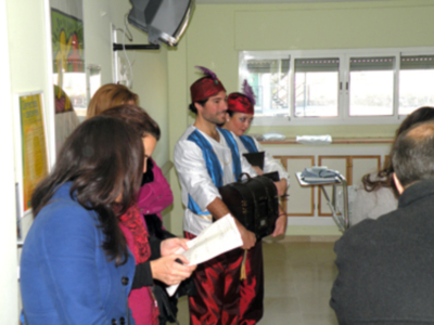 El cartero Real visito el Hospital Macarena.