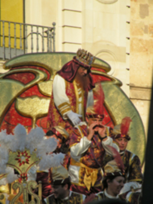 Los Reyes Magos de Oriente recorrieron las calles de sevillana.