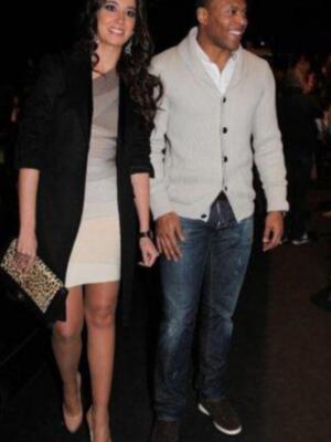 Vicky Berrocal reúne a sus amigos para presentar su nueva colección de flamenca