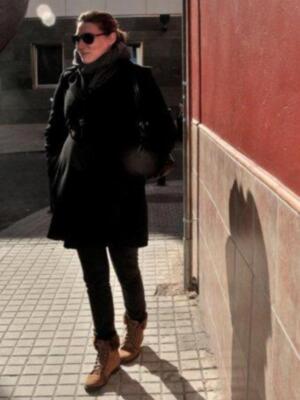 Eugenia Osborne embarazada y su marido van a ver los mellizos de su hermana