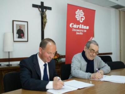 Cáritas y Fundación Gerón firman el convenio para la apertura de la residencia Virgen de Belén de Osuna