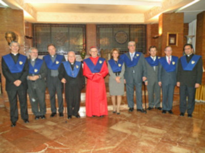 Ilustres Becario de Honor y de la visita extraordinaria a Sevilla de S.E.R. Cardenal Ángelo Amato (SDB), en el Colegio Mayor San Juan Bosco.