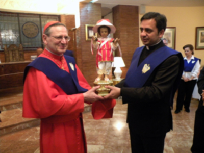 Ilustres Becario de Honor y de la visita extraordinaria a Sevilla de S.E.R. Cardenal Ángelo Amato (SDB), en el Colegio Mayor San Juan Bosco.