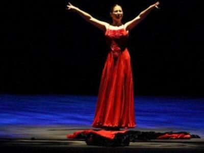 Sara Baras reaparece en  los escenarios tras ser madre