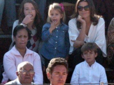 El cordobés celebra el día del padre con sus tres hijos en un festival benéfico