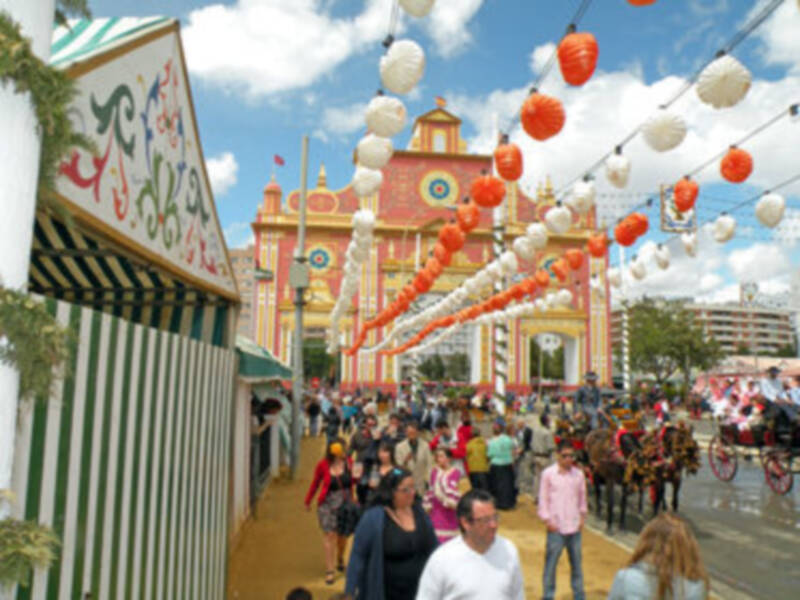 En la ciudad de los farolillos no mermaron las ganas de feria.